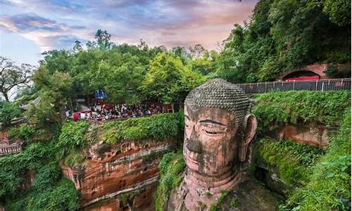 乐山大佛及峨眉山旅游,乐山大佛旅游峨眉山