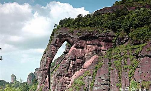 龙虎山旅游攻略一日游线路,龙虎山旅游攻略一日游线路