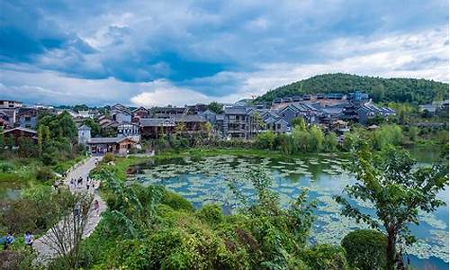 花溪公园到青岩古镇怎么坐车_花溪公园到青岩古镇有多远